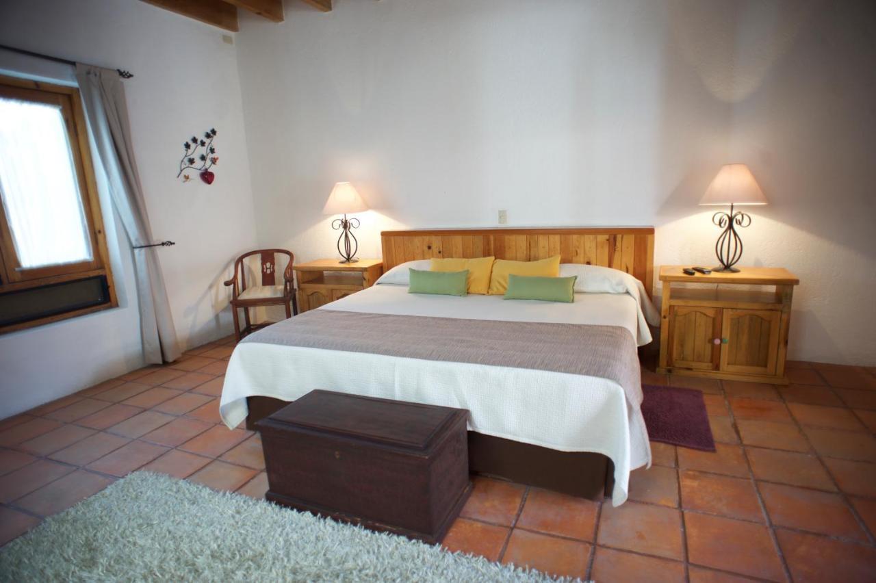 La Casona De Los Colibries El Pueblito  Δωμάτιο φωτογραφία