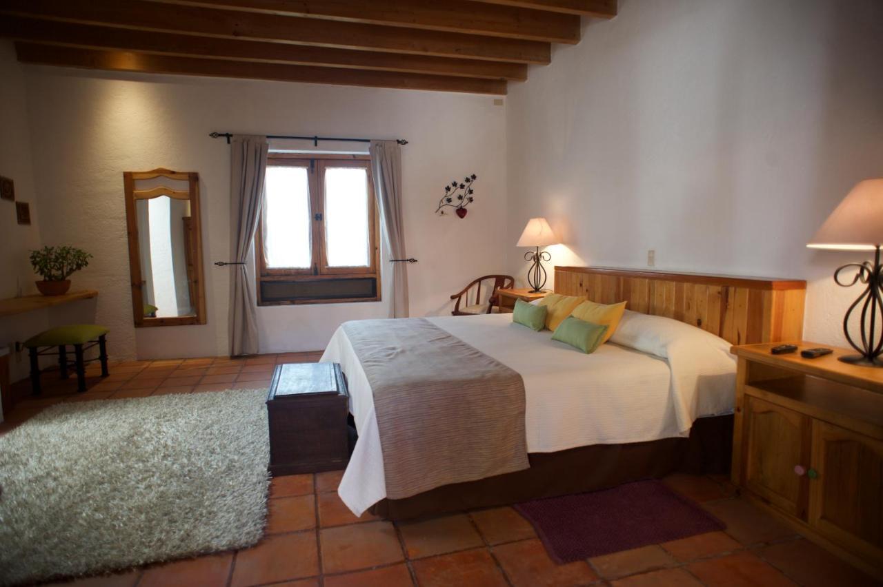 La Casona De Los Colibries El Pueblito  Δωμάτιο φωτογραφία